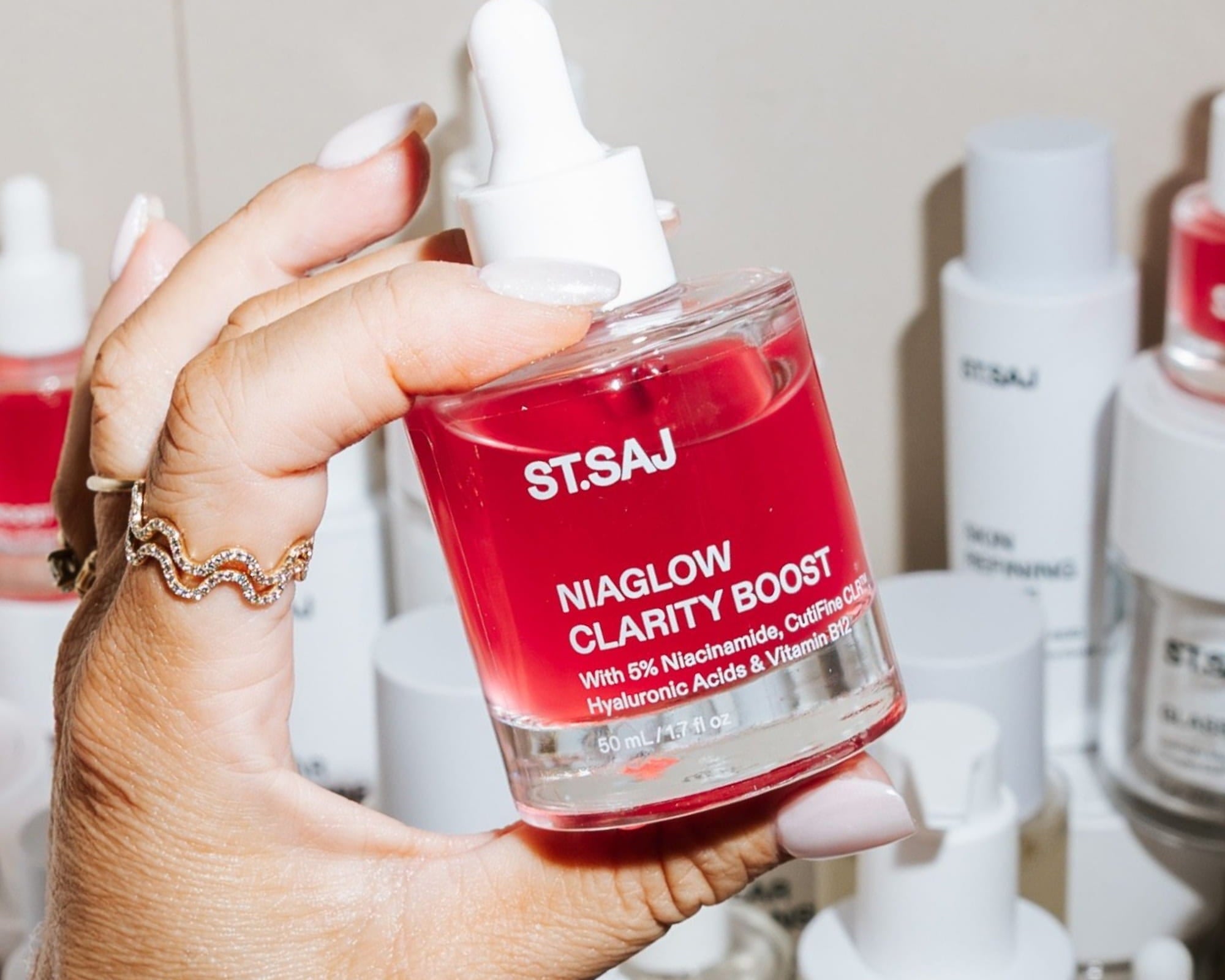 Niacinamide vs Vitamin C: Which Is Right For Your Skin?