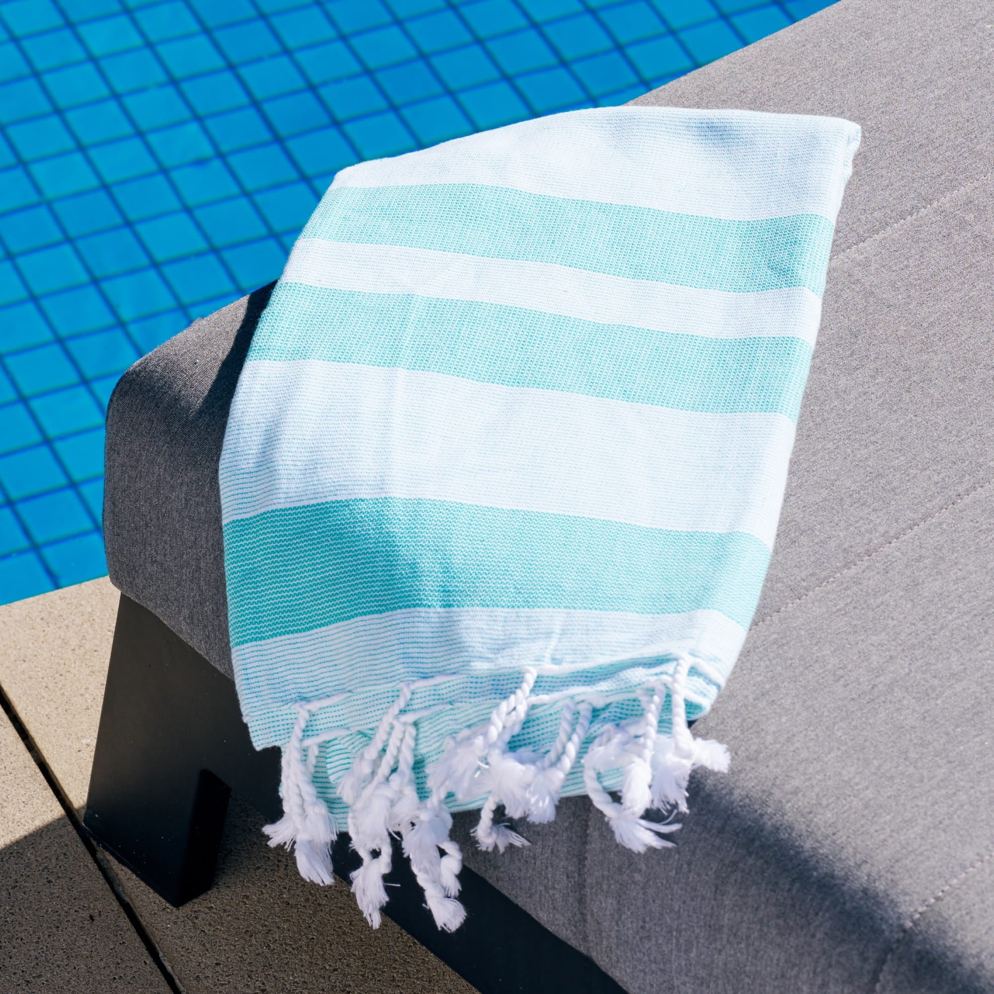 TOWEL-SEAGREEN: ST.SAJ Poolside Turkish Towel in Sea Green